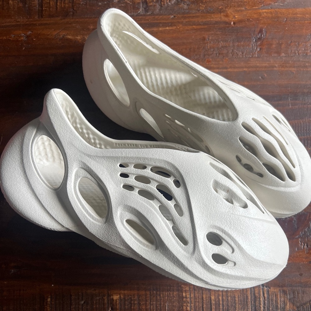Men's Yeezy Foam Runners